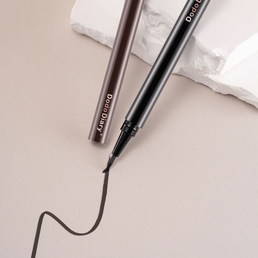 Delineador de ojos líquido a p - Waterproof Liquid Eyeliner Pen reseña y precio